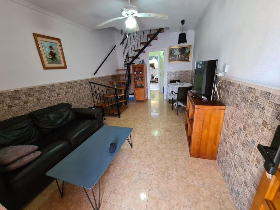 Marble Manor Guest House Los Alcazares Exterior photo